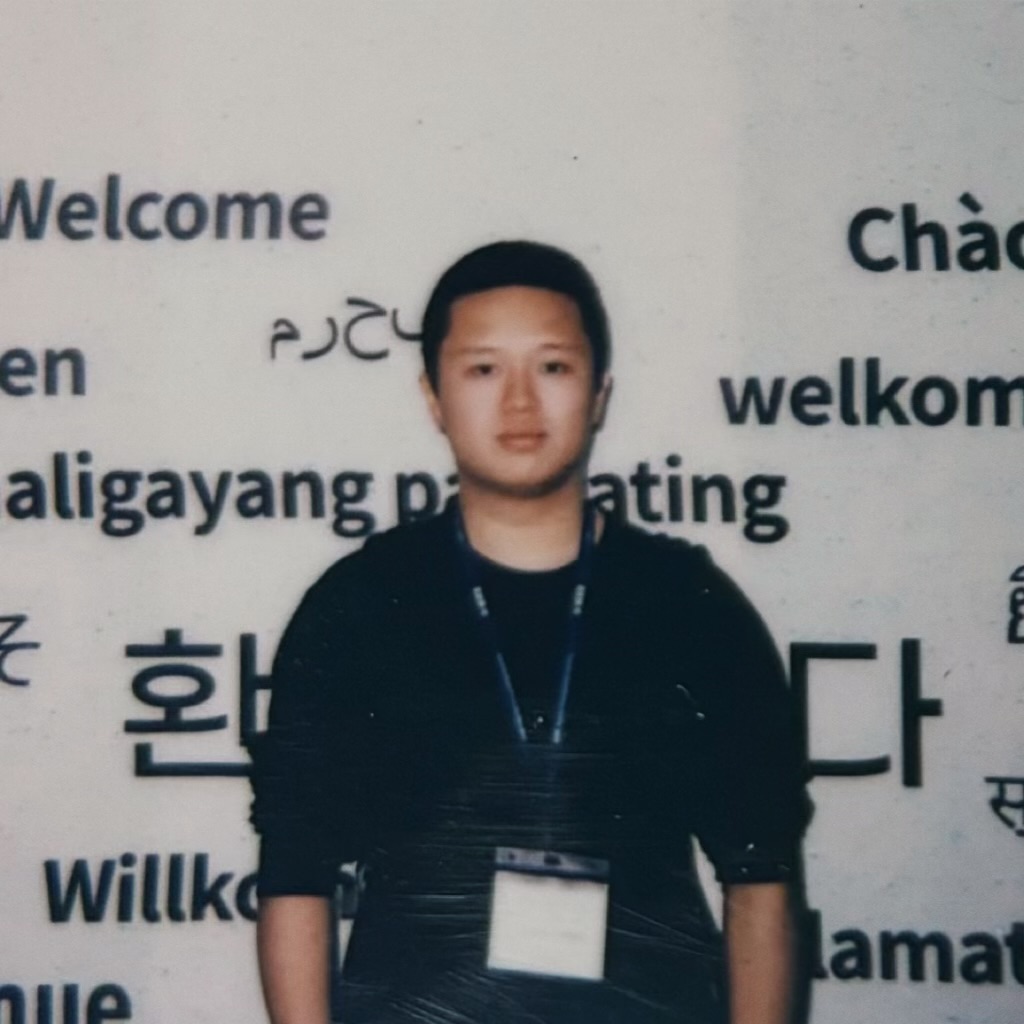 Yifan Yang
